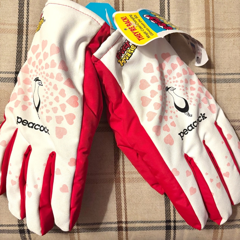 Freezy Freakies Peacock Red and White Winter Dress for Gloves
